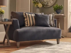 Palma Loveseat