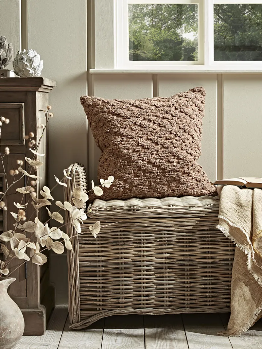 Palmer Cushion