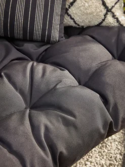 Paxos Teardrop Hanging Snuggler