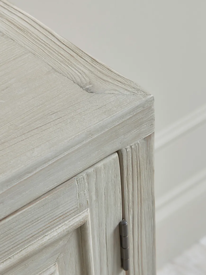 Rayen Sideboard