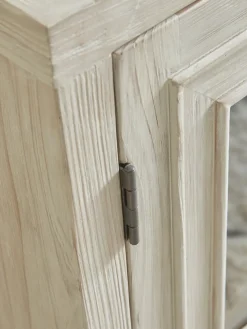Rayen Sideboard