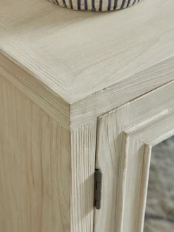 Rayen Sideboard