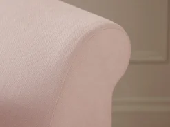 Reine Armchair
