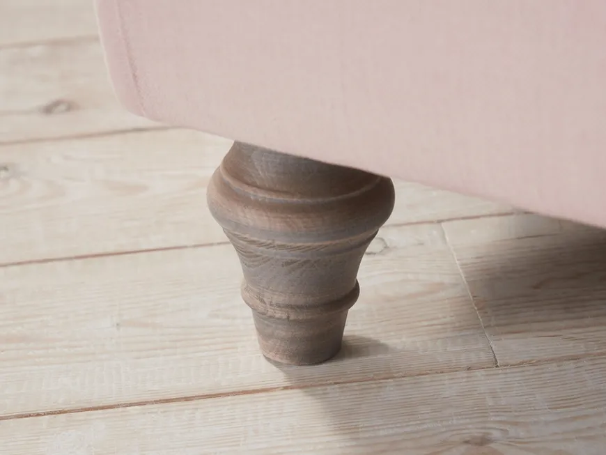 Reine Armchair