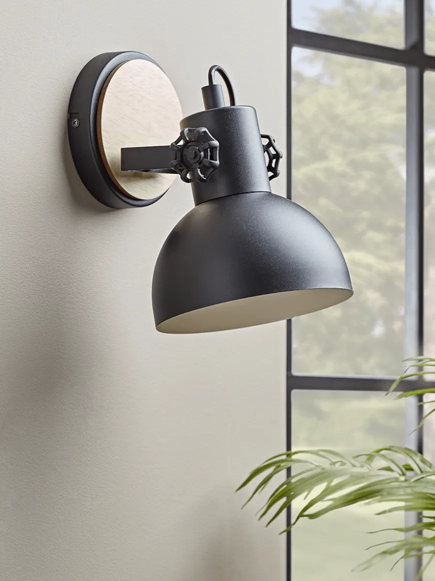 Rockville Wall Light