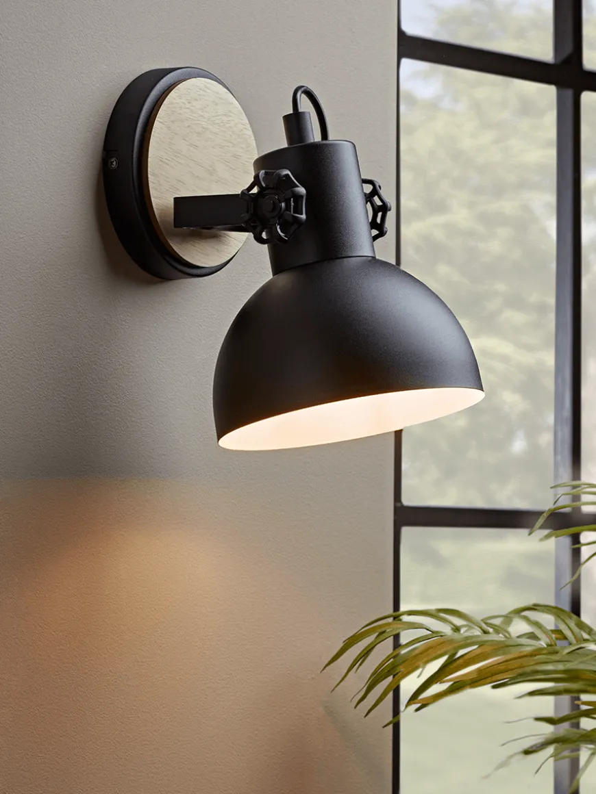 Rockville Wall Light