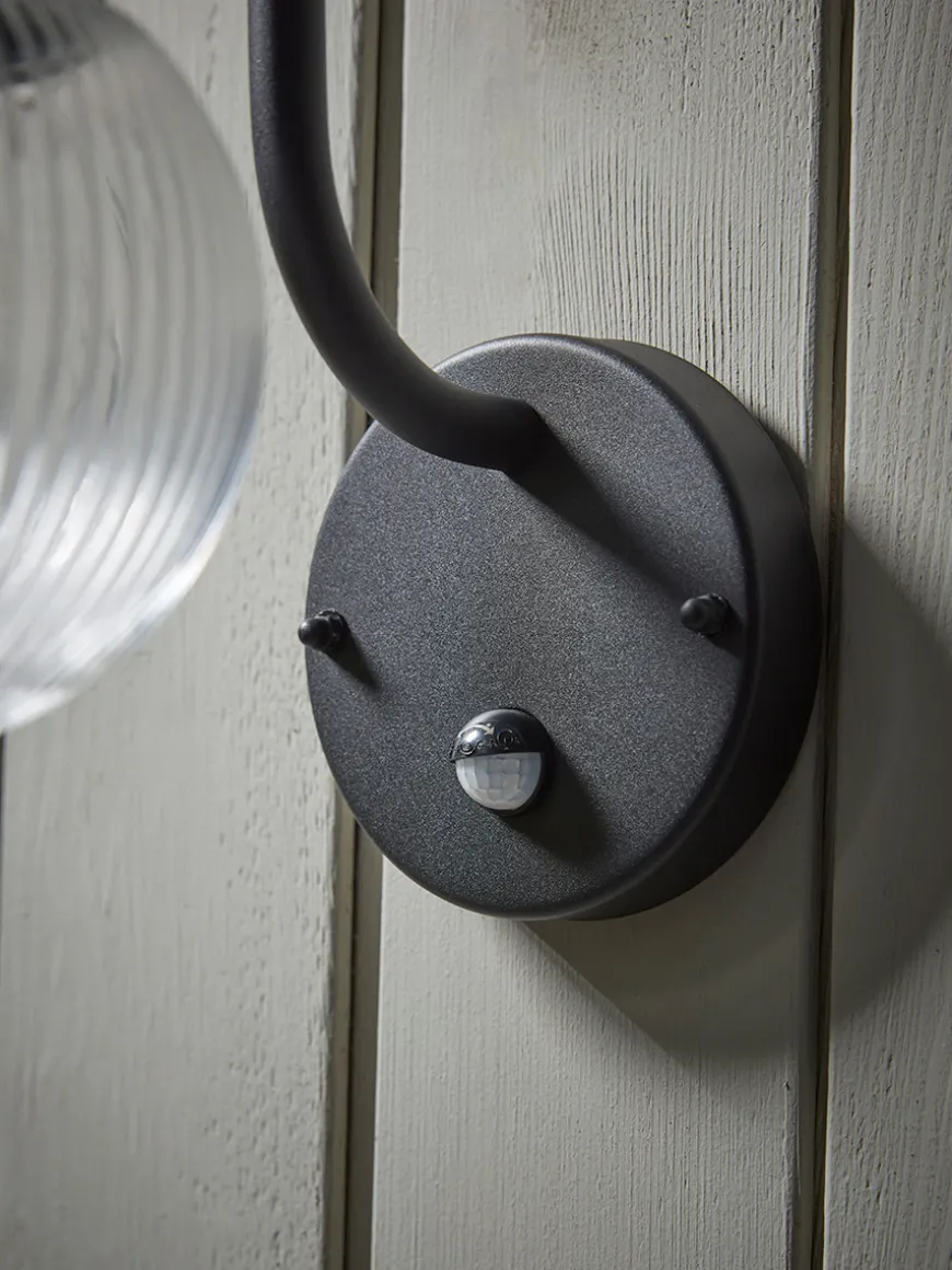 Round Fluted Glass Wall Light