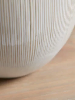 Round Ribbed Table lamp - Neutral