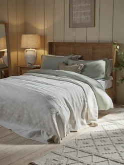 Sandringham Bedspread