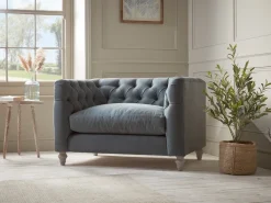 Sarnia Loveseat