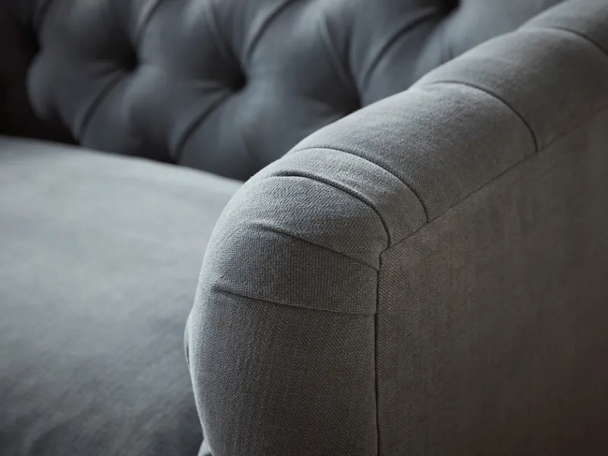 Sarnia Loveseat