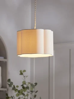 Scalloped Edge Shade