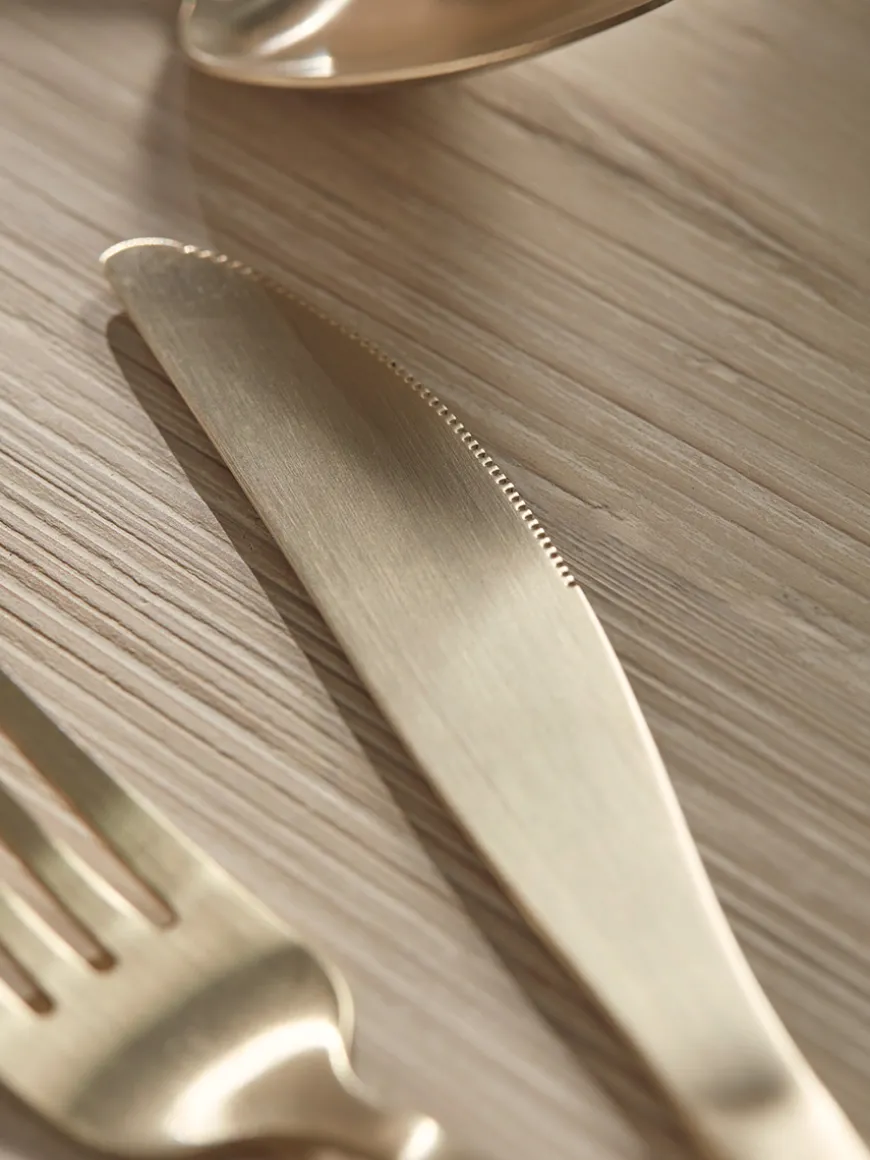 Sixteen Piece Cutlery Set - Gold