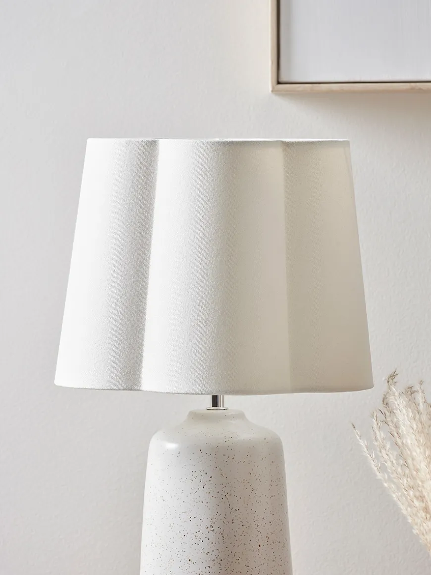 Tapered Scalloped Edge Shade