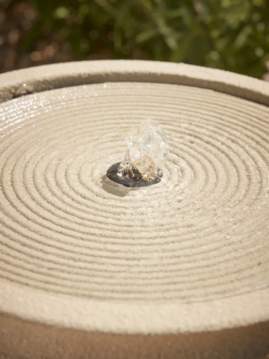 Textured Wavy Water Fountain - Khaki