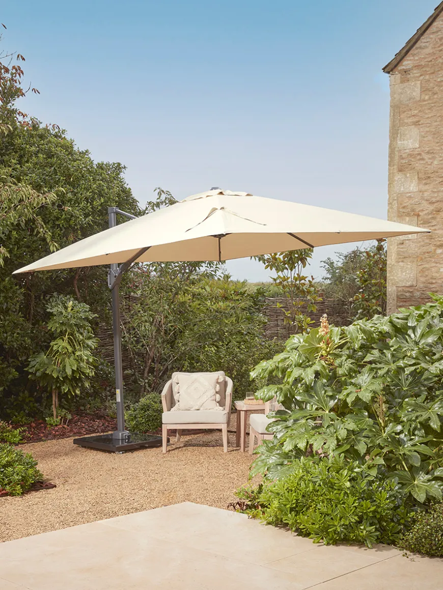 The Ultimate Square Cantilever Parasol Set - Champagne