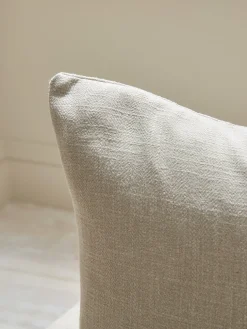 Visby Loveseat
