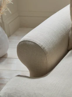 Visby Loveseat