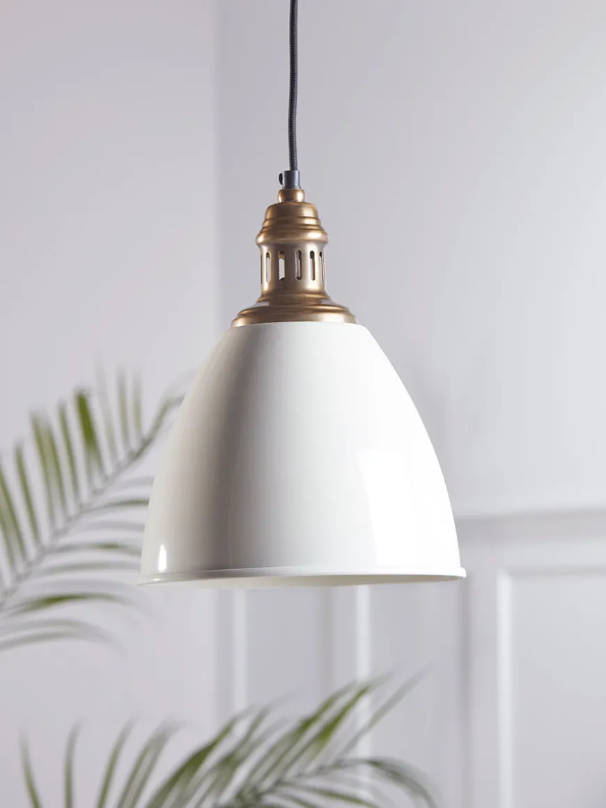 White & Brass Metal Pendant