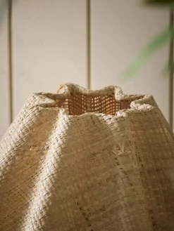 Woven Wavy Shade